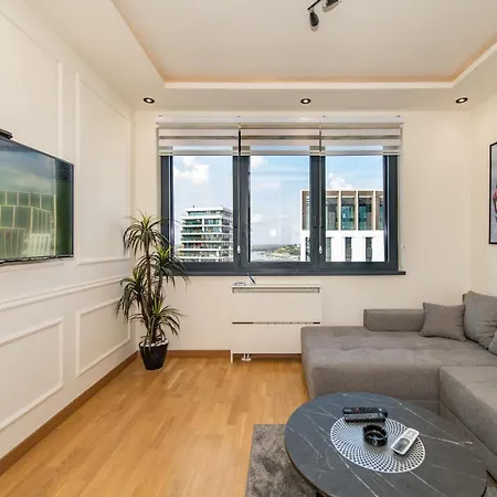 Apartment Modern Luxury In Waterfront With Views Belgrade
