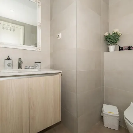 Apartment Modern Luxury In Waterfront With Views Belgrade